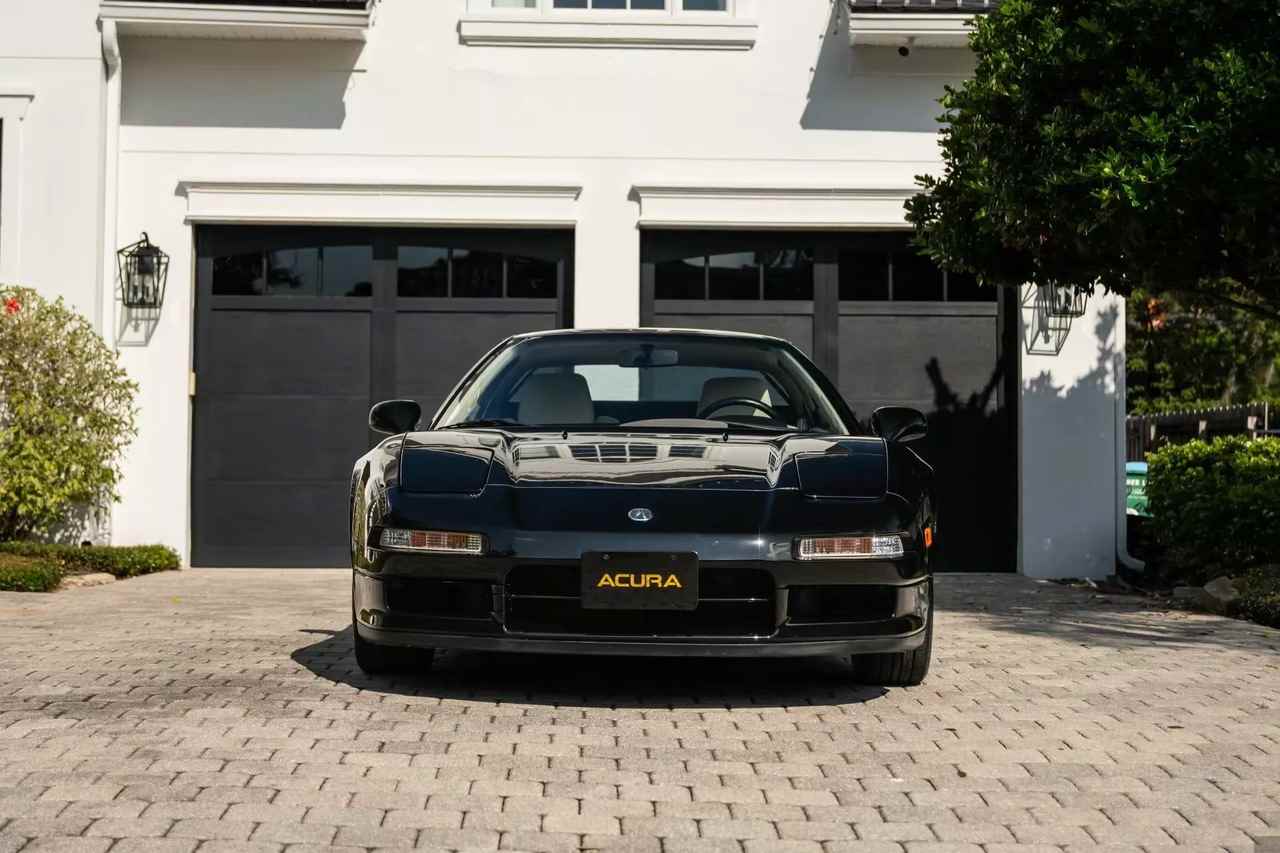 超少见SSR等级的第一代NSX手排超跑 